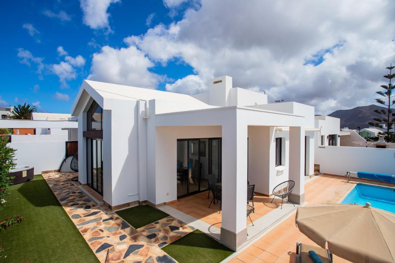 Casa Maurizio - Heated Pool, Hot Tub & Hammam Villa Playa Blanca  Luaran gambar